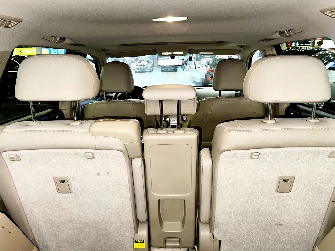 Toyota Highlander 2012 2.7L 2WD 7-Seater Luxury Edition фото 12