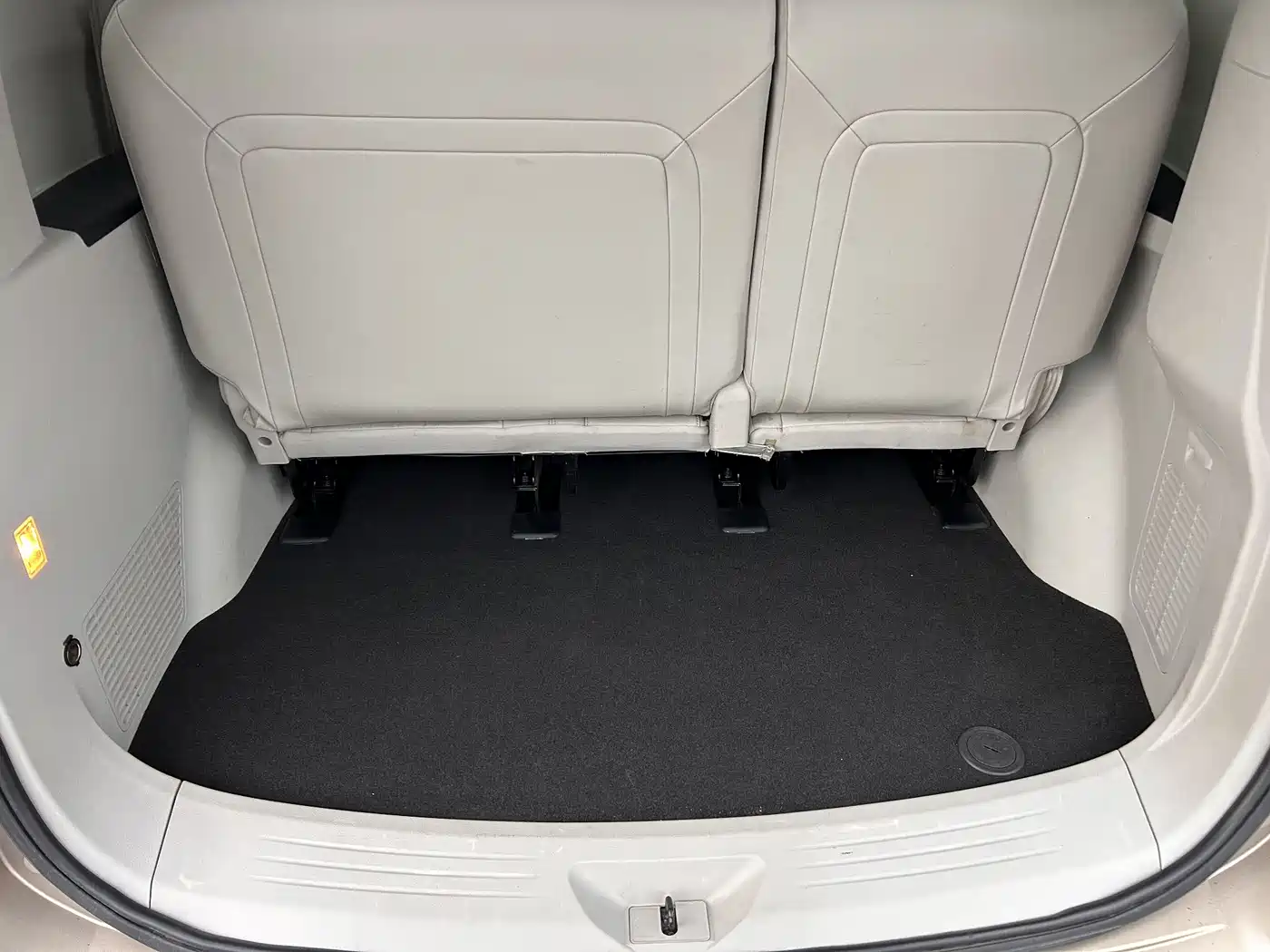 SAIC Maxus Maxus G10 2016 2.0T Automatic Luxury Executive Edition фото 12