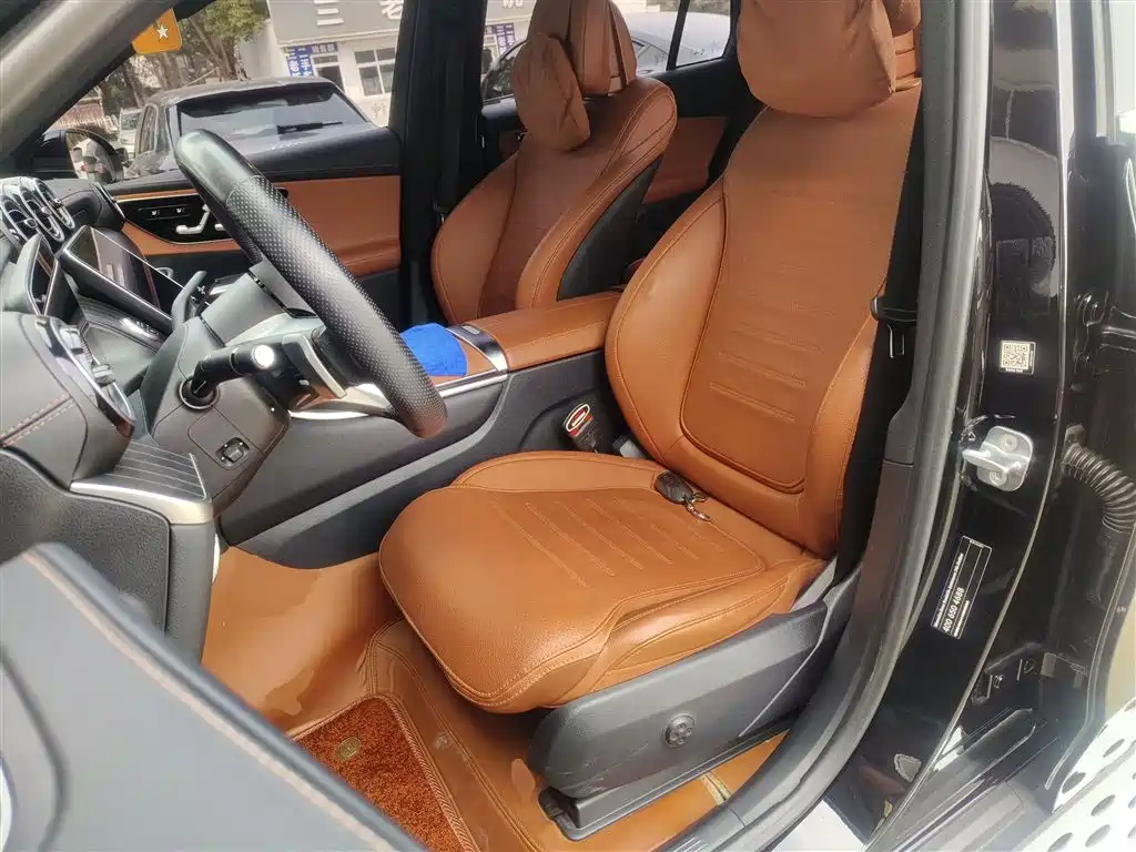 Mercedes-Benz GLC 2023 GLC 300 L 4MATIC Luxury 7-Seater фото 11