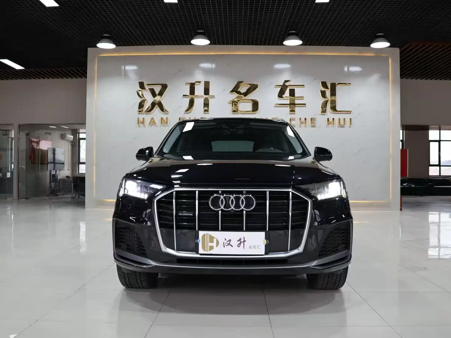 Фото 2 - Audi Q7