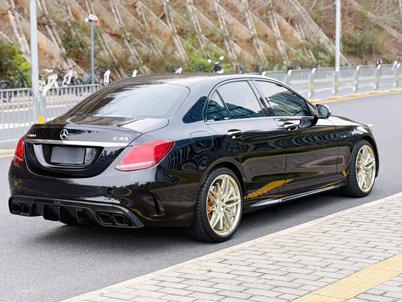 MERCEDES-BENZ C CLASS AMG