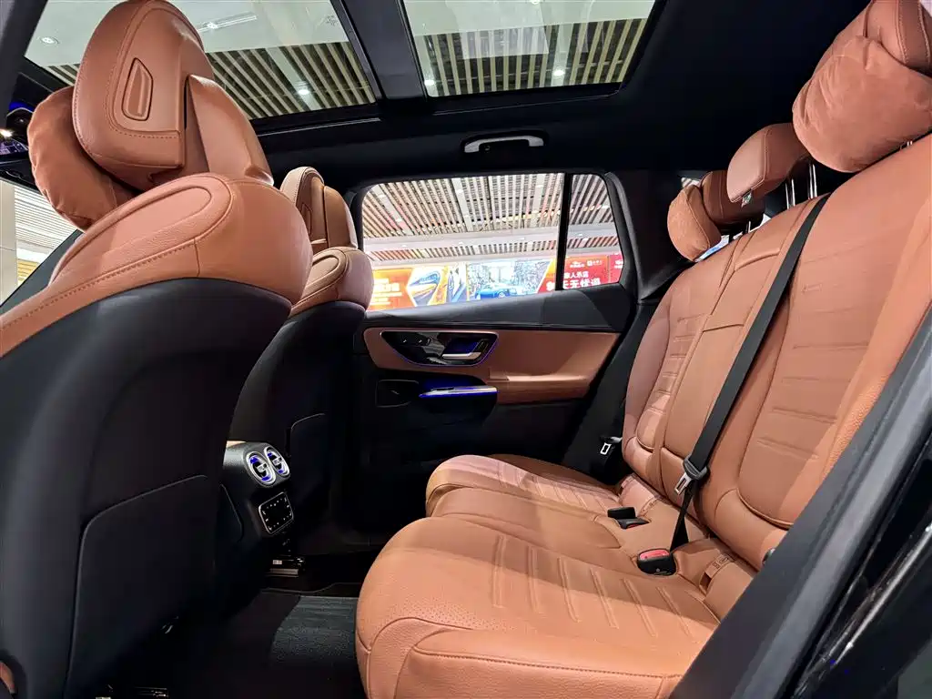 Mercedes-Benz GLC 2024 GLC 300 L 4MATIC Dynamic 5-seater фото 8