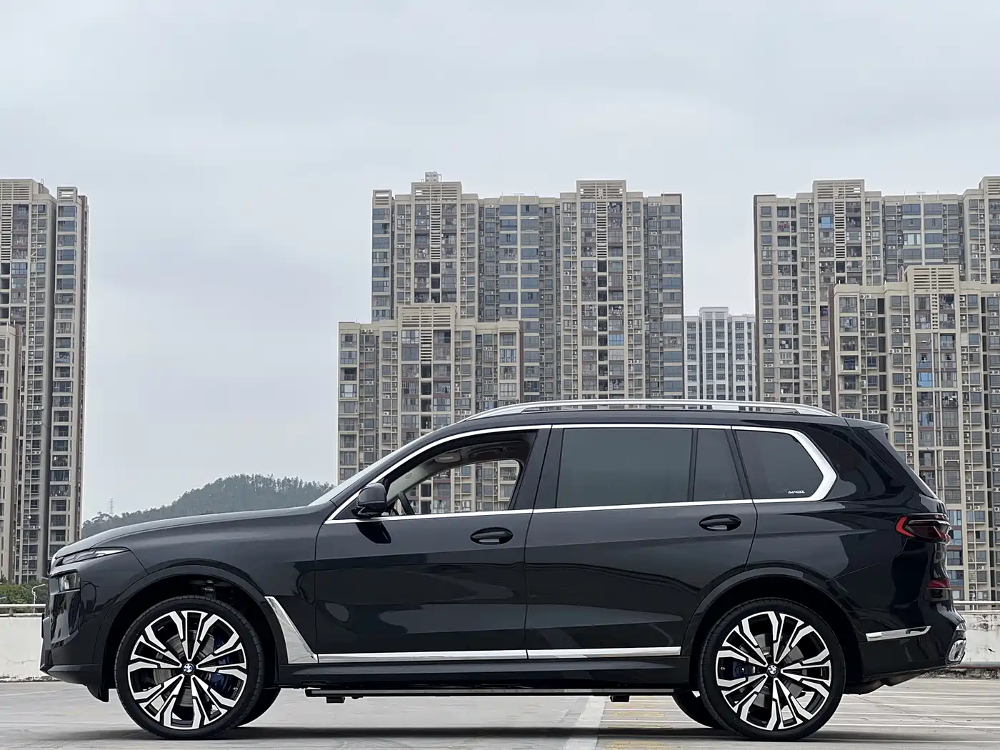 BMW X7 M60I