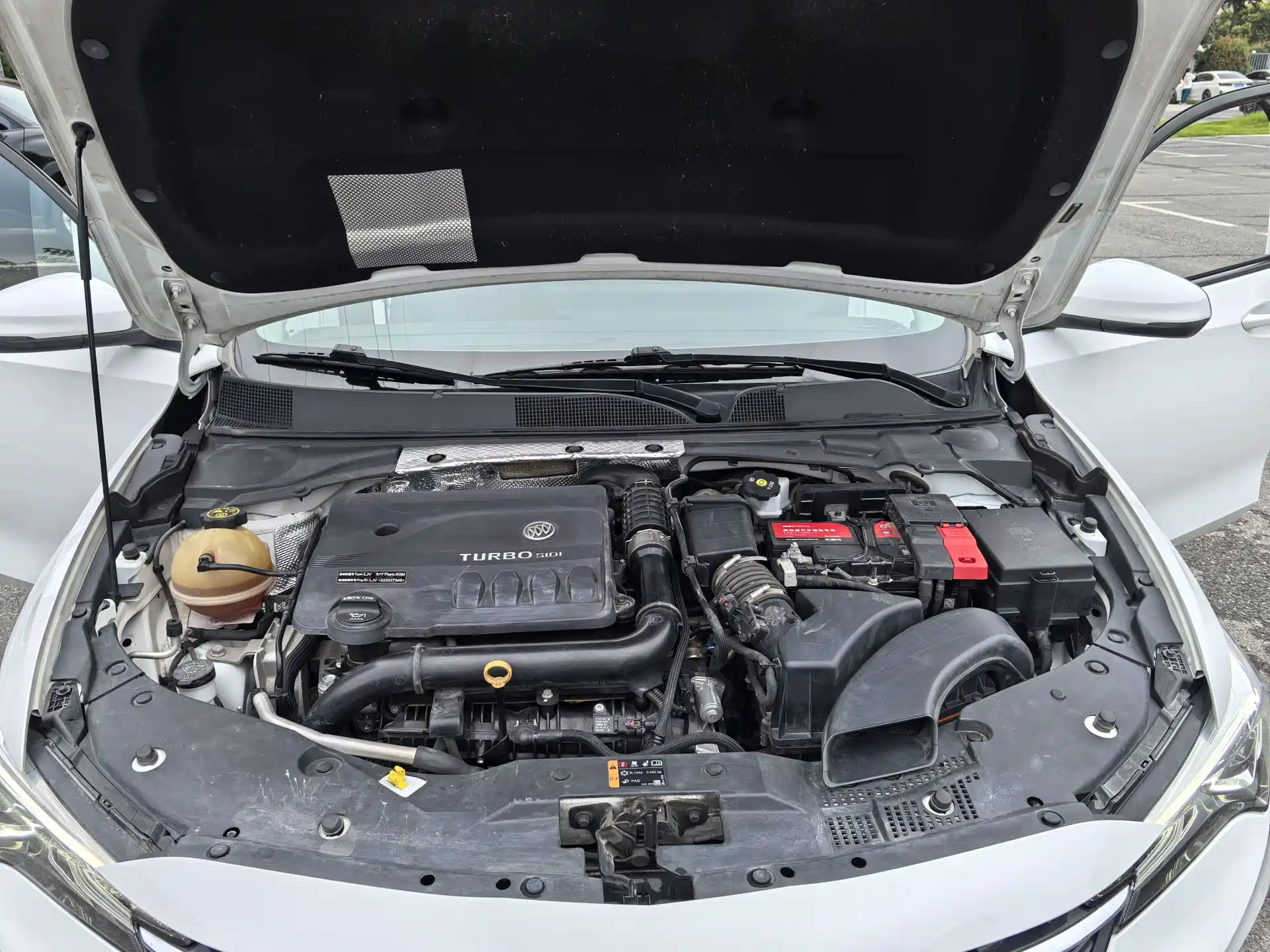 Photo 27 - Buick Verano