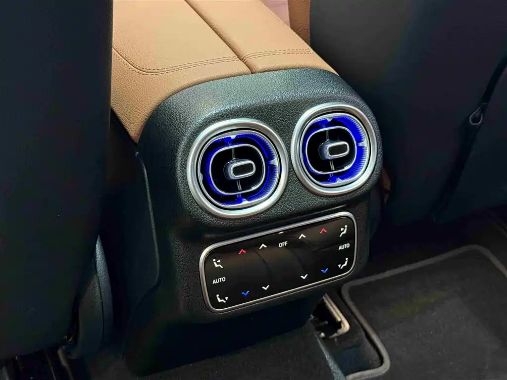 Mercedes-Benz GLC 2024 GLC 300 L 4MATIC Dynamic 5-seater фото 14