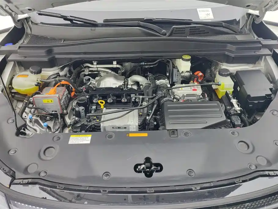 Dongfeng Aeolus L8 2026 2025 Plug-in Hybrid