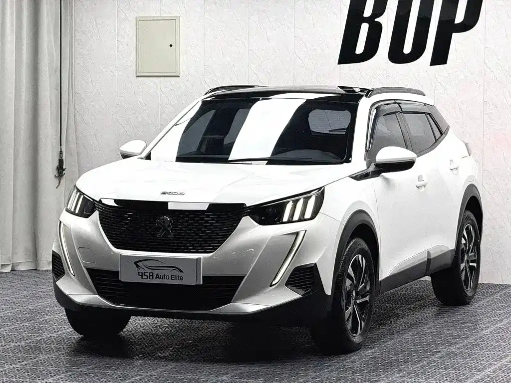 Peugeot 2008 2023 2022 230THP THE ONE