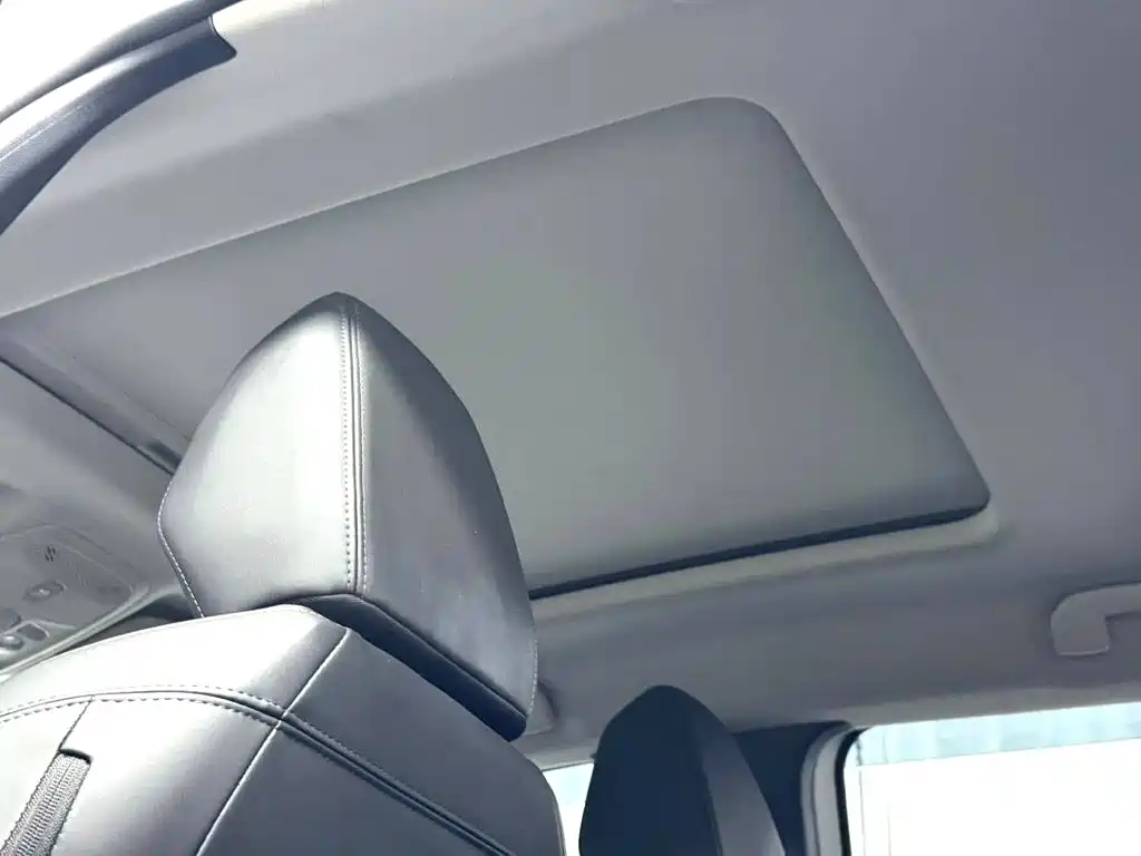 Peugeot 2008 2023 2022 230THP THE ONE