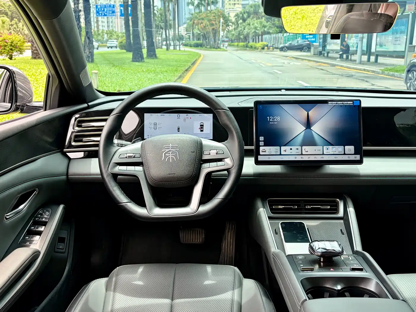 BYD Qin L 2025 DM-i Smart Drive Edition 120KM Leading фото 12