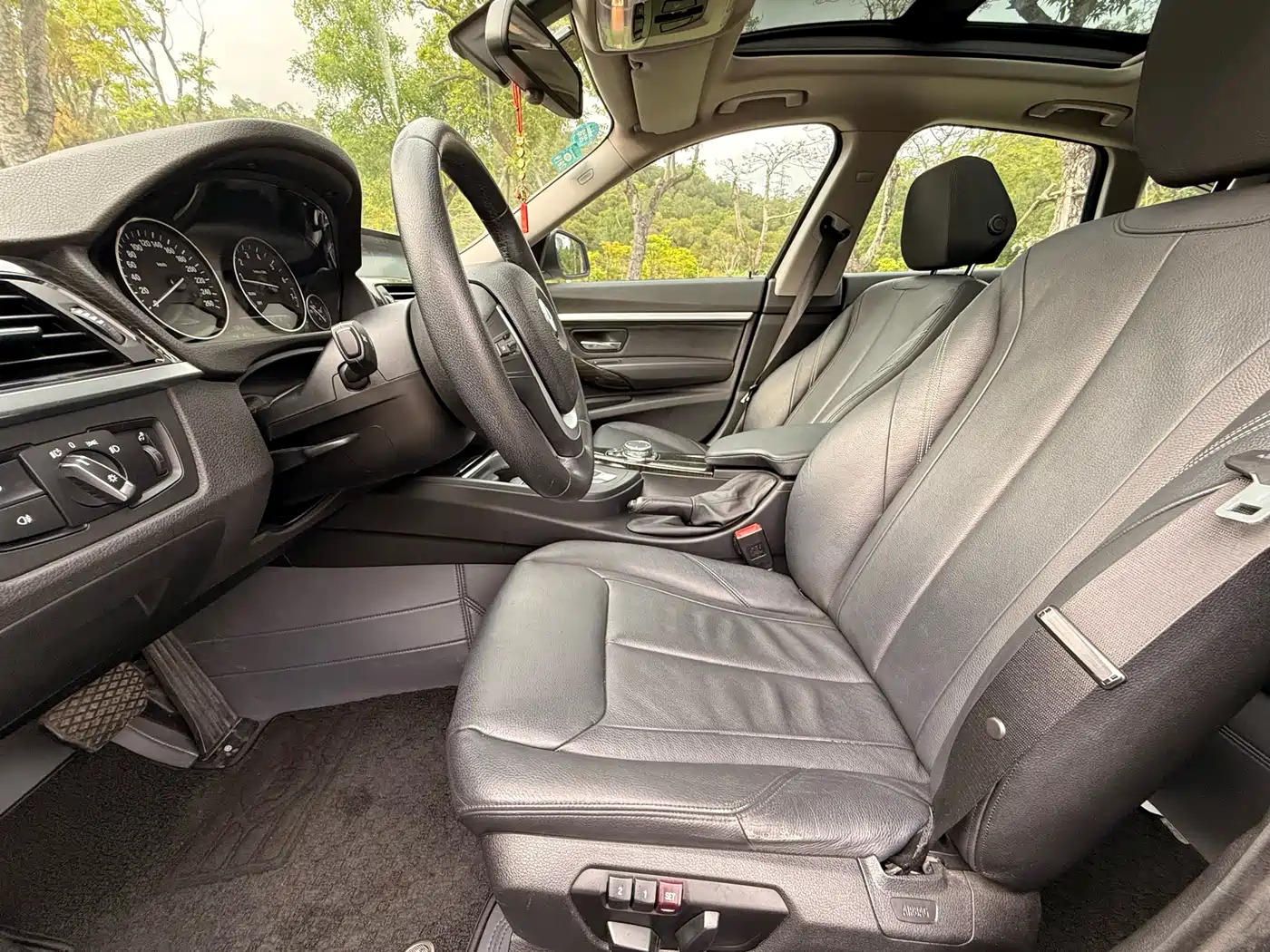 BMW 3 Series GT 2013 320i Style Design Package фото 4