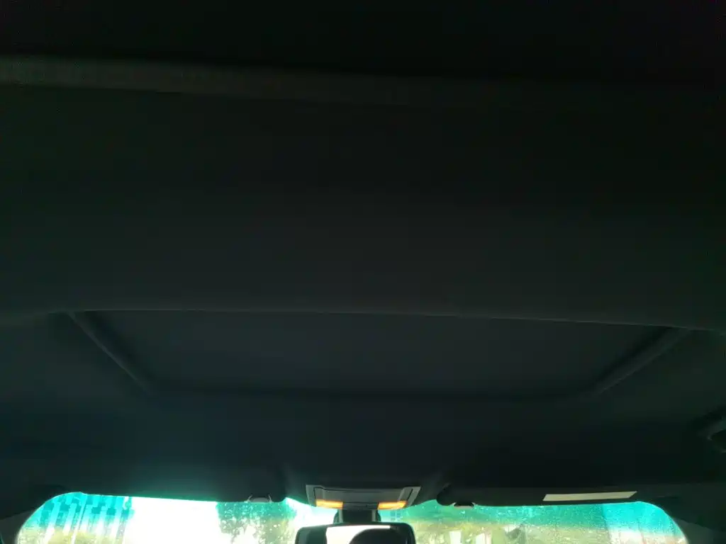 Фото 9 - Ford Explorer (Import)