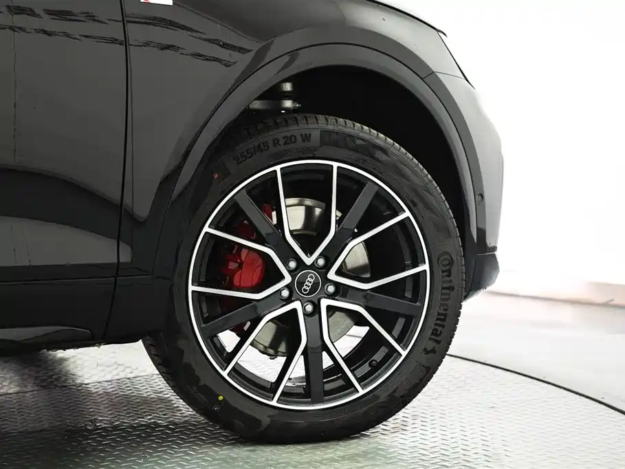 Audi Q5L 2025 Model Year Facelift 45th Anniversary Edition 45 TFSI Luxury Dynamic фото 20