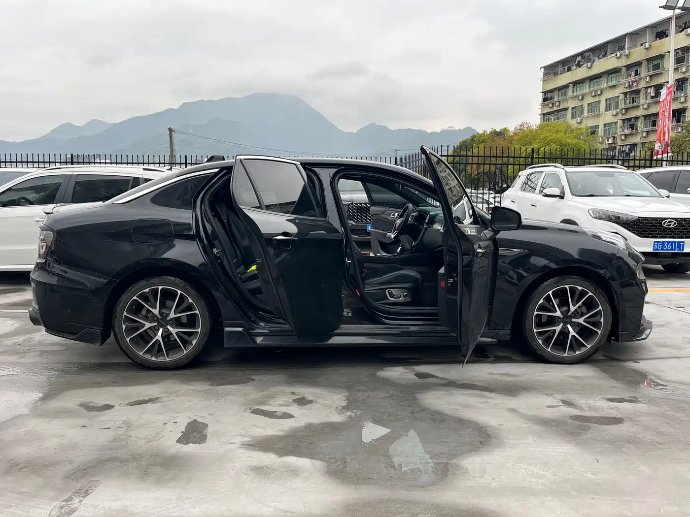 Lynk & Co 03 2019 2.0TD Auto Power Pro Version фото 12