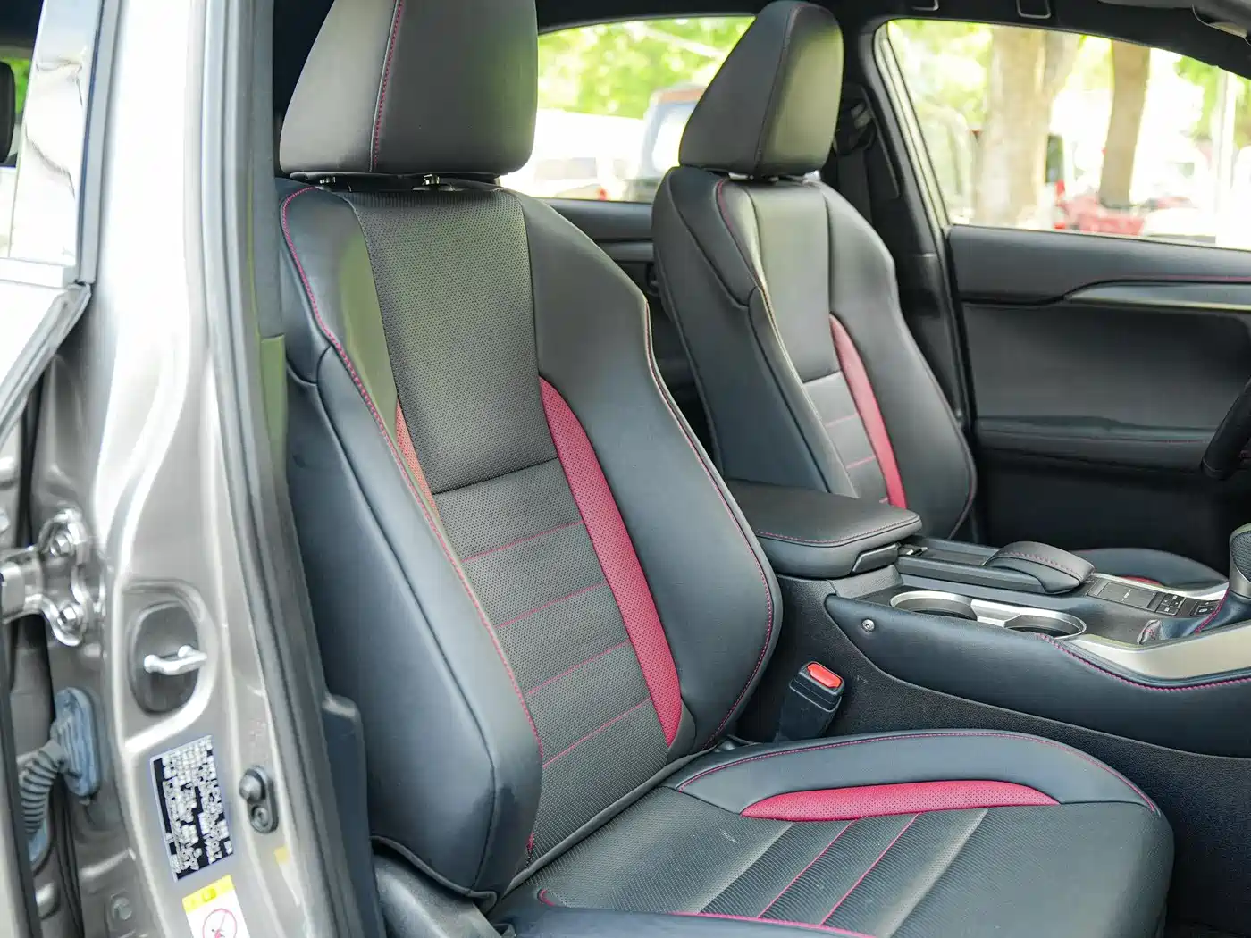 Lexus NX 2015 200t AWD F SPORT фото 13