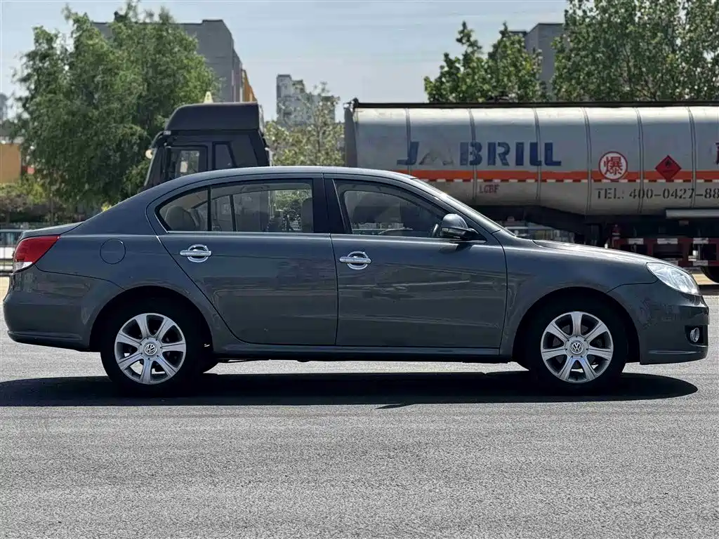 Volkswagen Lavida 2012 2011 1.6L Automatic Pinya Edition