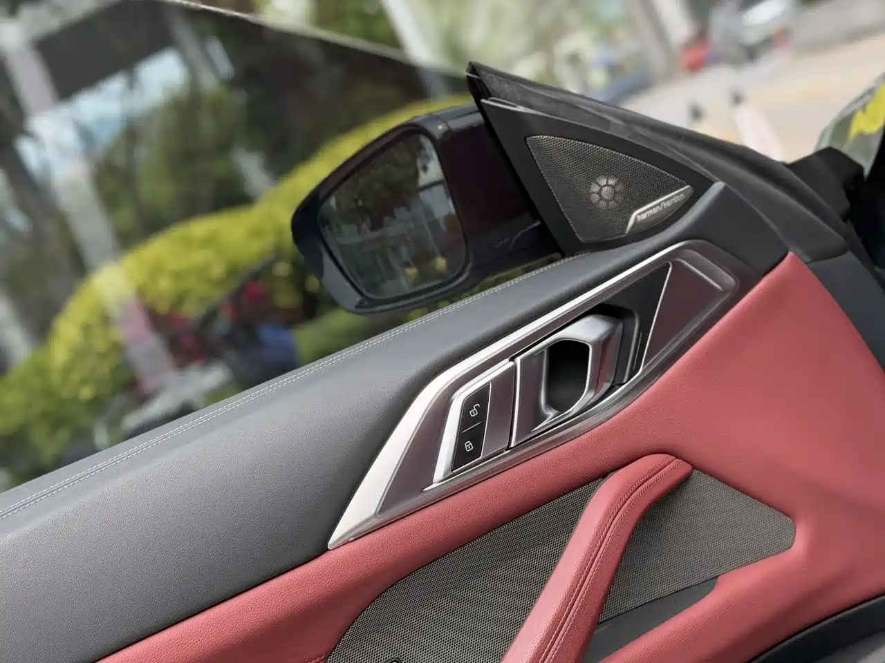BMW 4 Series 2024 430i M Sport Shadow Edition фото 10