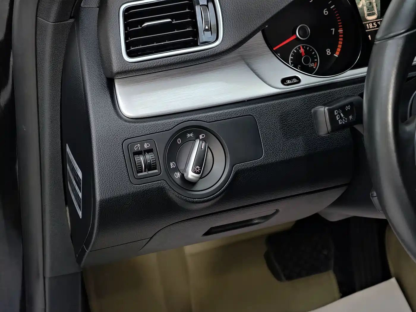 Volkswagen Magotan 2015 1.8TSI Leading фото 23