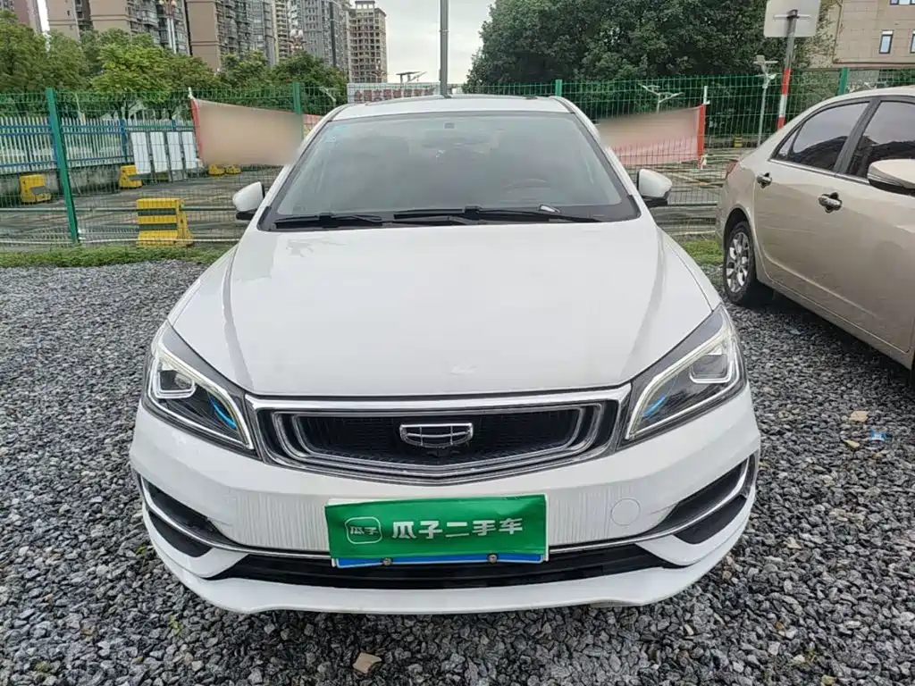 Фото 3 - Geely Emgrand