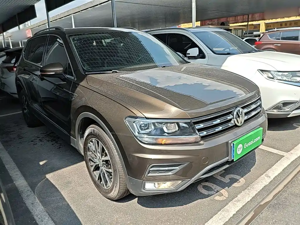 Volkswagen Tiguan L 2017 330TSI Automatic 2WD Luxury Edition фото 4