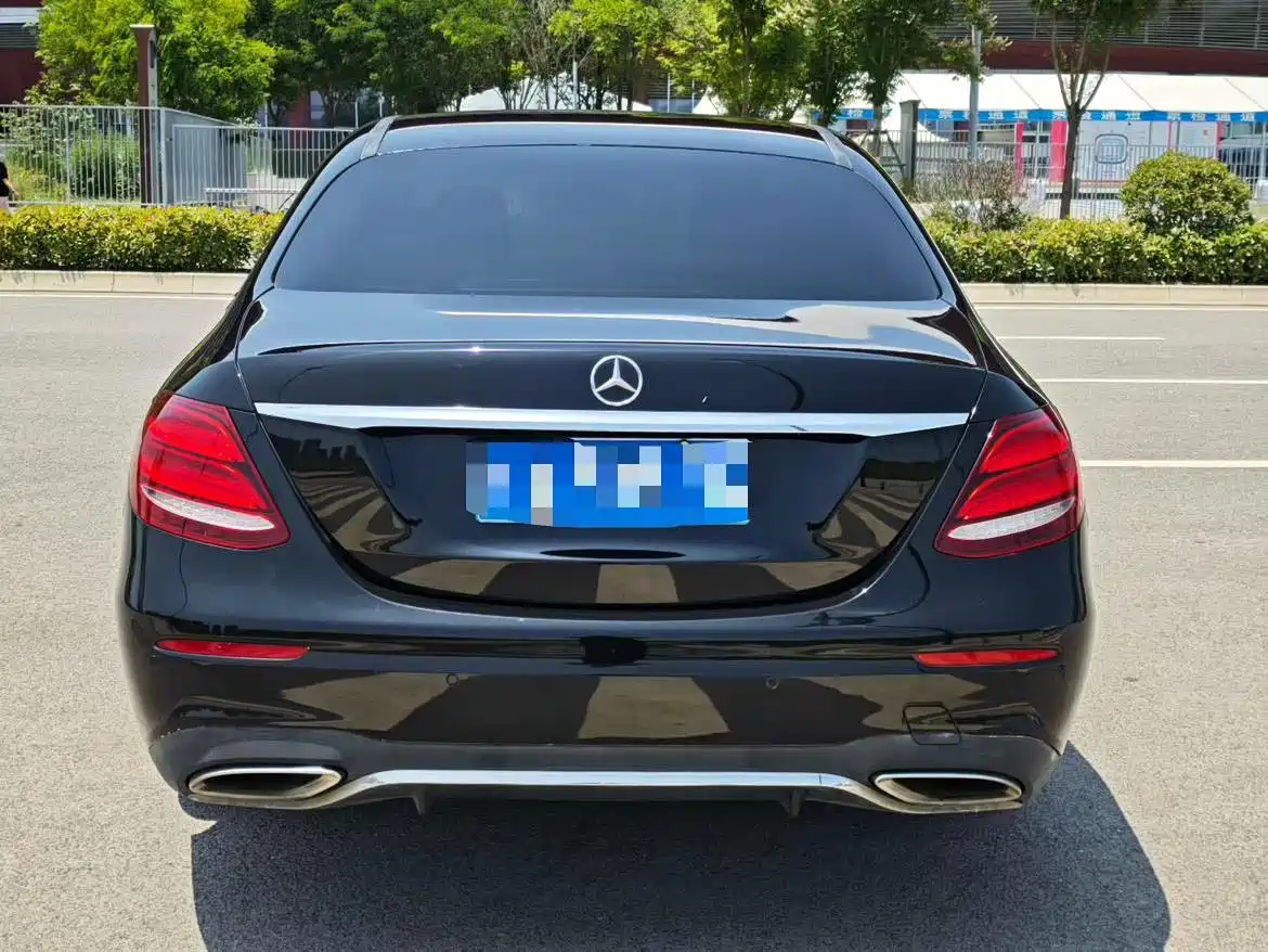 Mercedes-Benz E-Class 2016 E 200 L Sport Type фото 8
