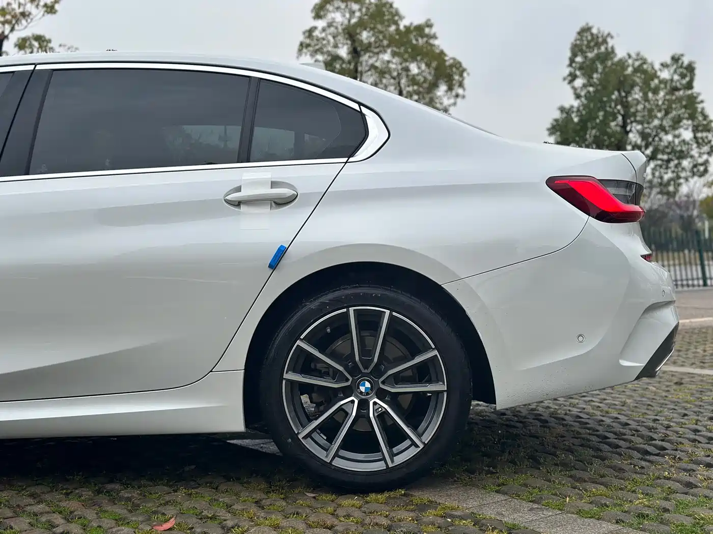 BMW 3 Series 2022 325Li M Sport Package фото 23