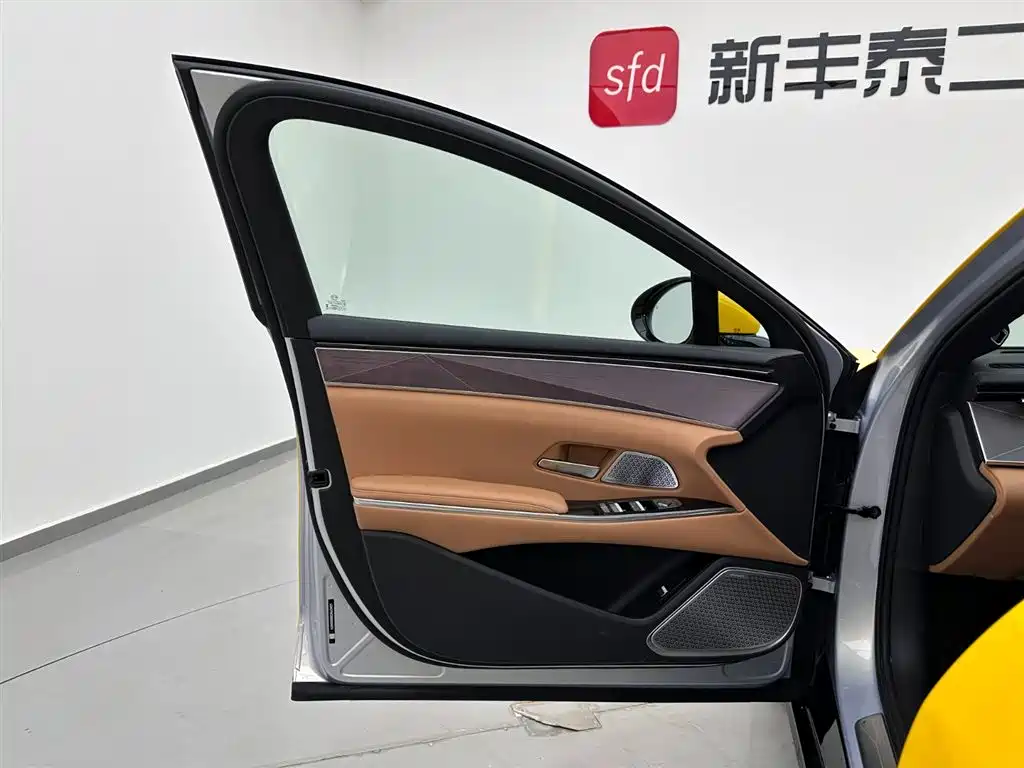 BYD Han L 2025 EV AWD LiDAR Flagship фото 8