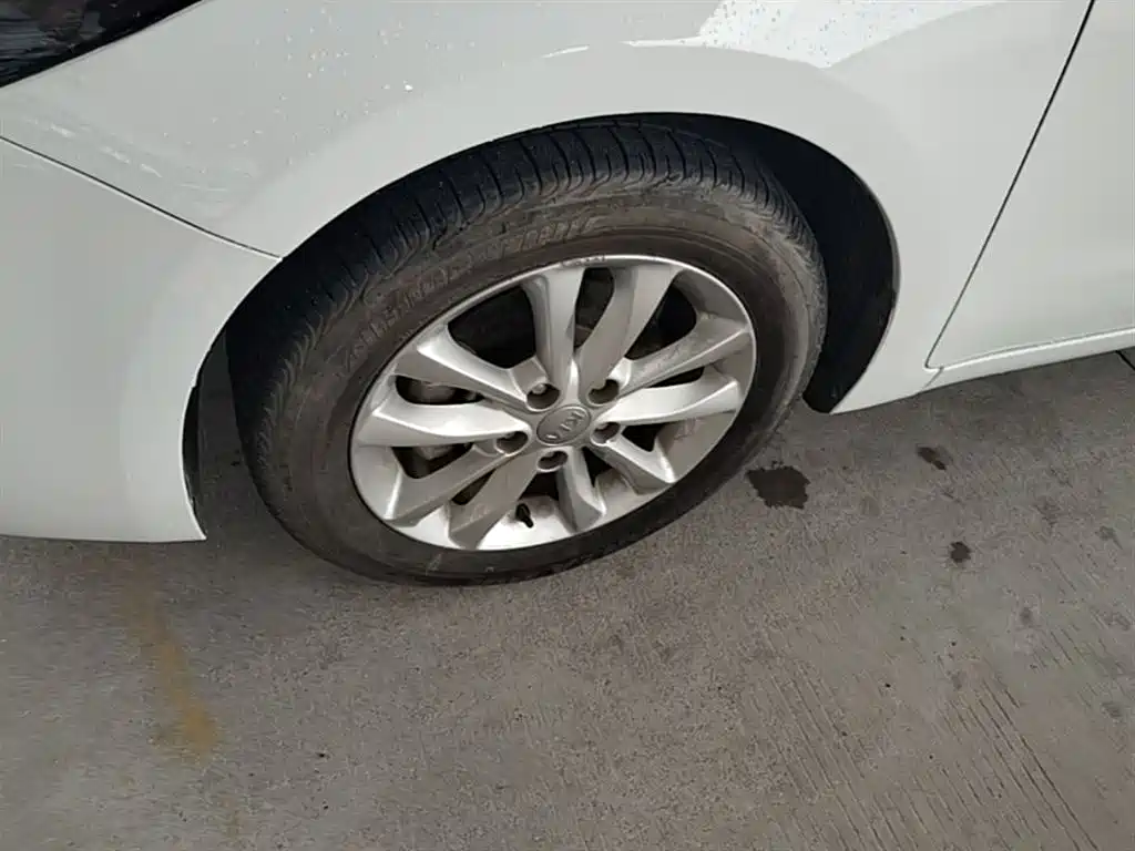 Kia K3 2017 1.6L Automatic 15th Anniversary Special GLS фото 23