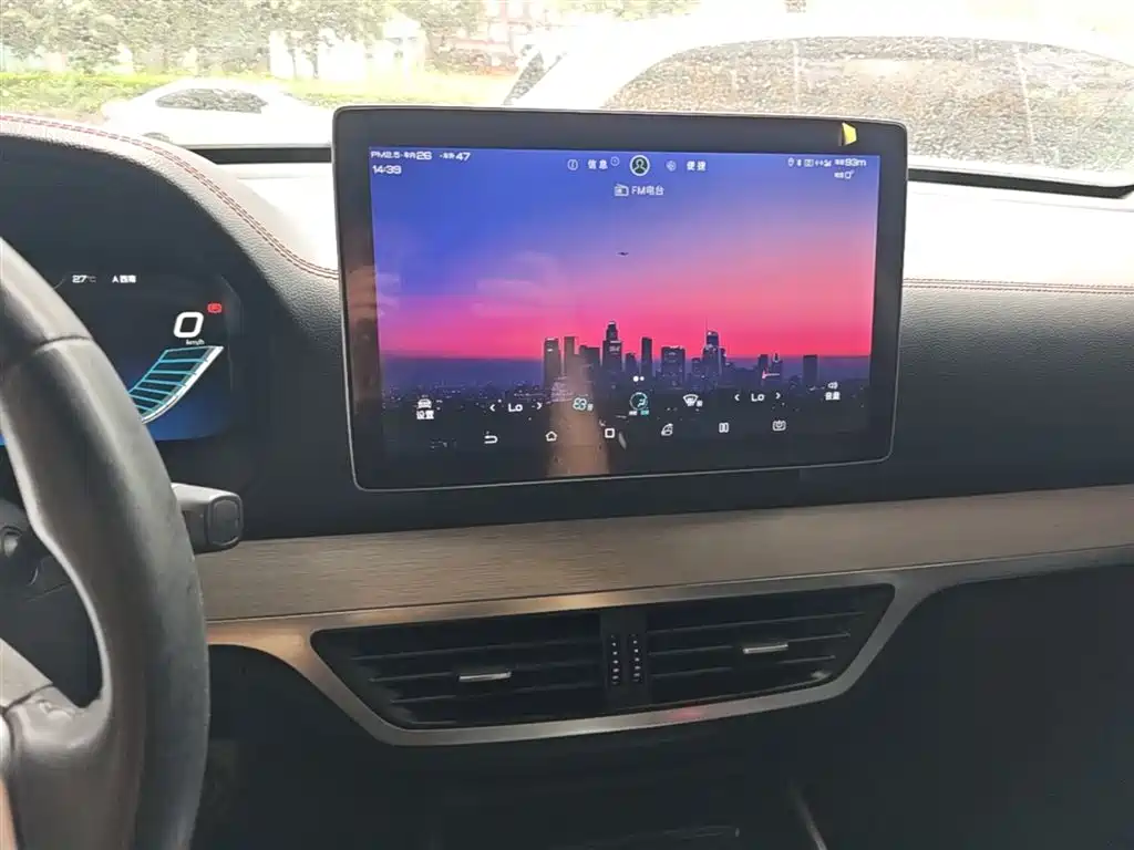 BYD Tang New Energy 2018 DM 2.0T AWD Smart Connection Enjoy Edition 7-Seater China V фото 13