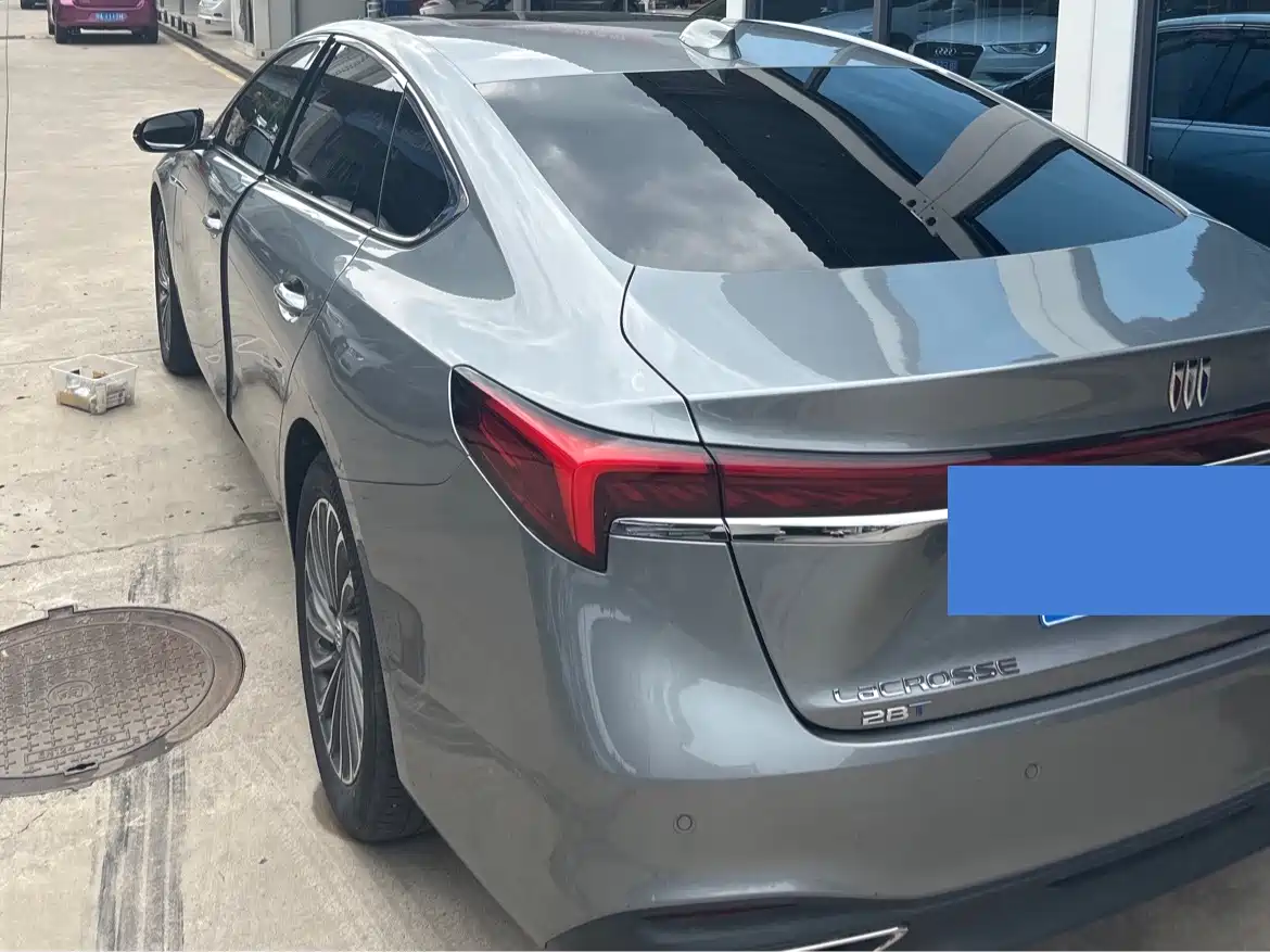 BUICK LACROSSE