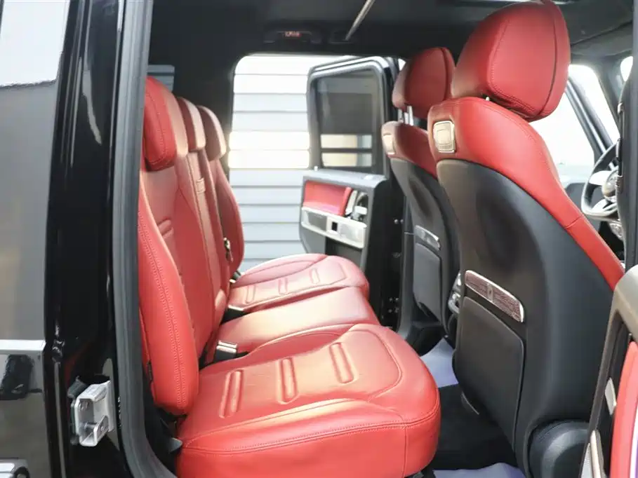 Mercedes-Benz G-Class 2023 G 500 фото 25