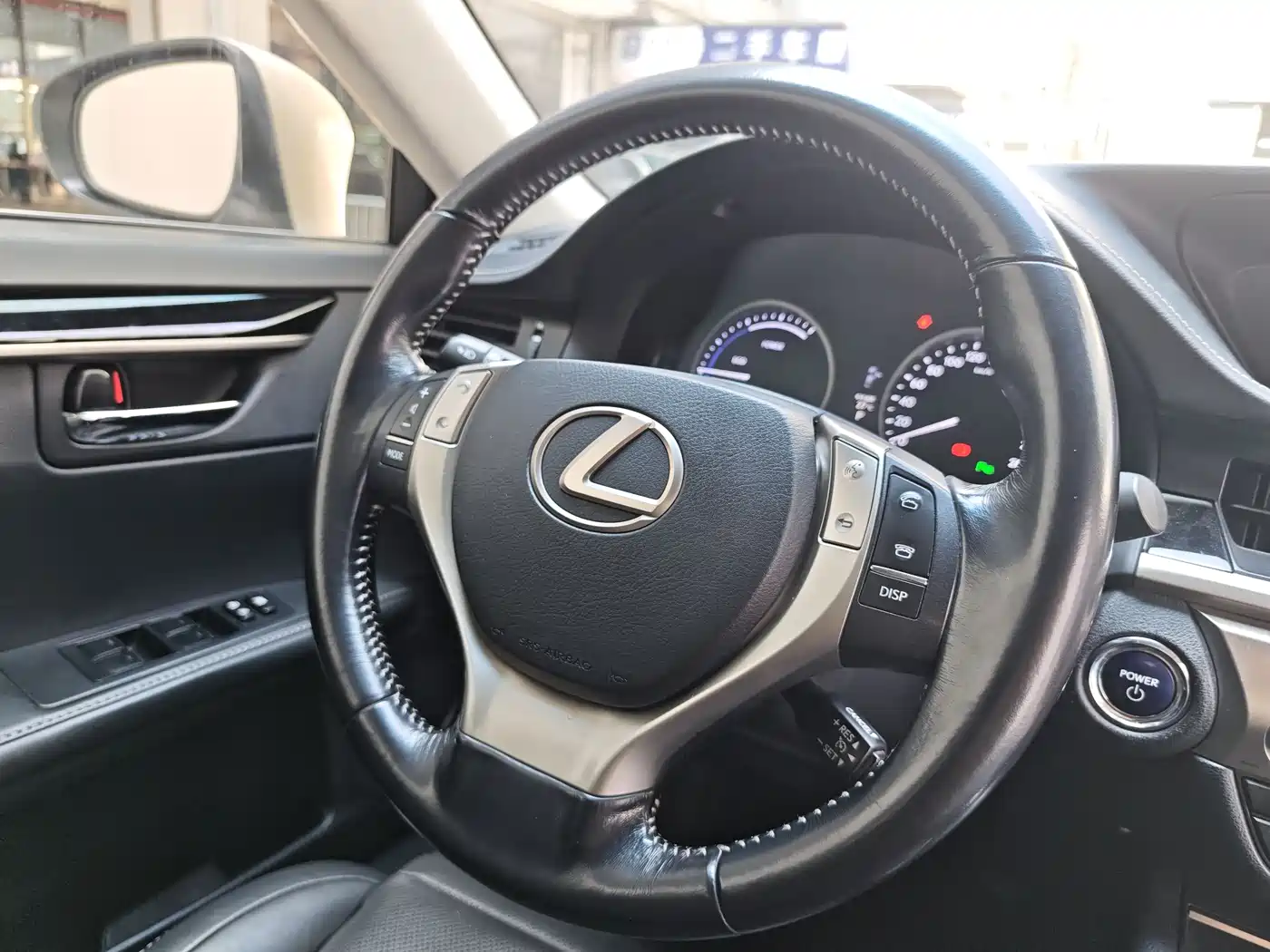 Lexus ES 2014 300h Elite Edition фото 9
