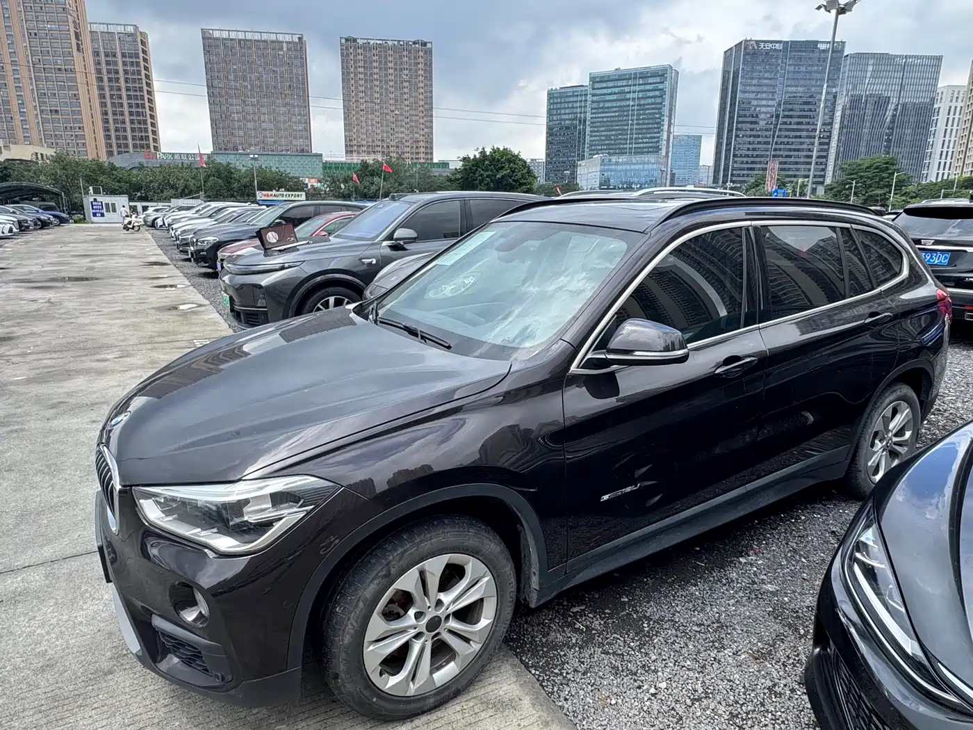 BMW X1 2016 sDrive18Li Premium Model фото 4