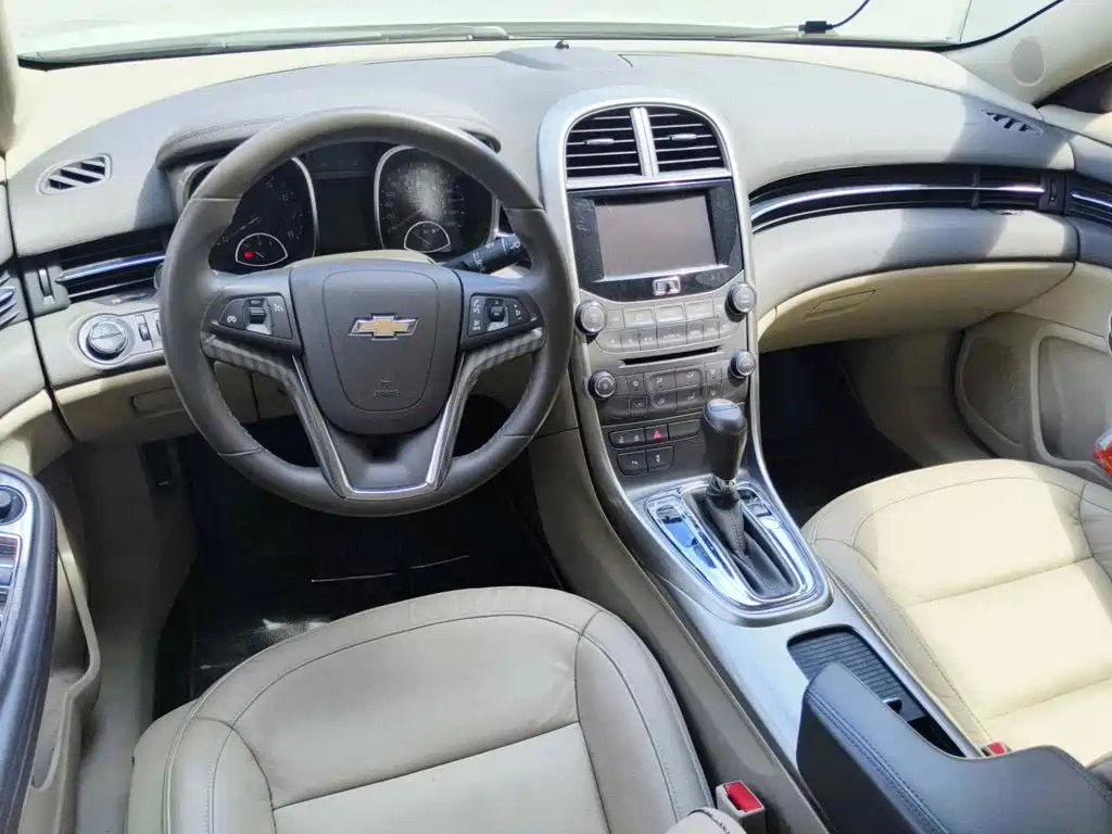 Фото 12 - Chevrolet Malibu