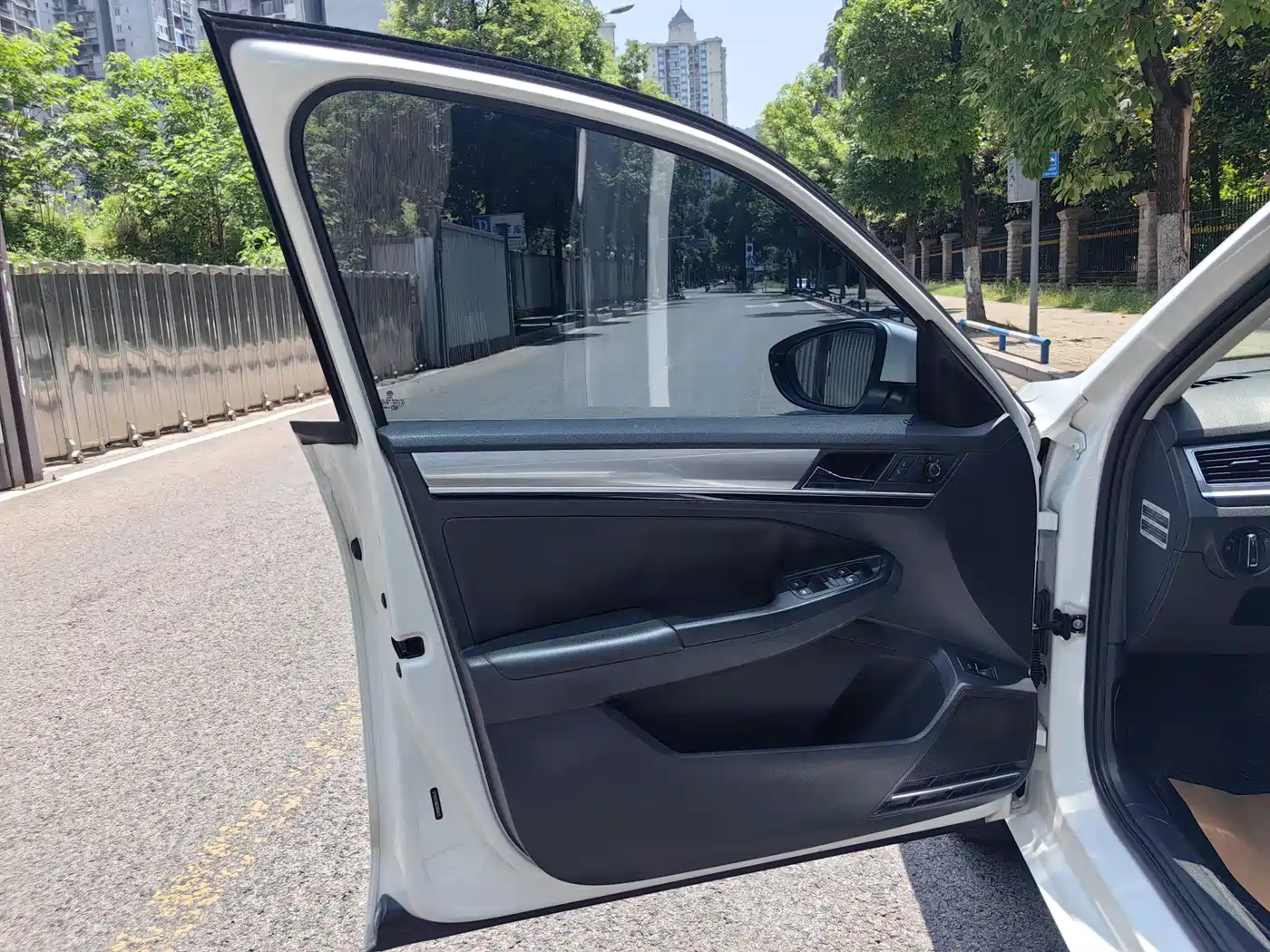Volkswagen Bora 2016 Model 1.6L Automatic Comfort фото 13