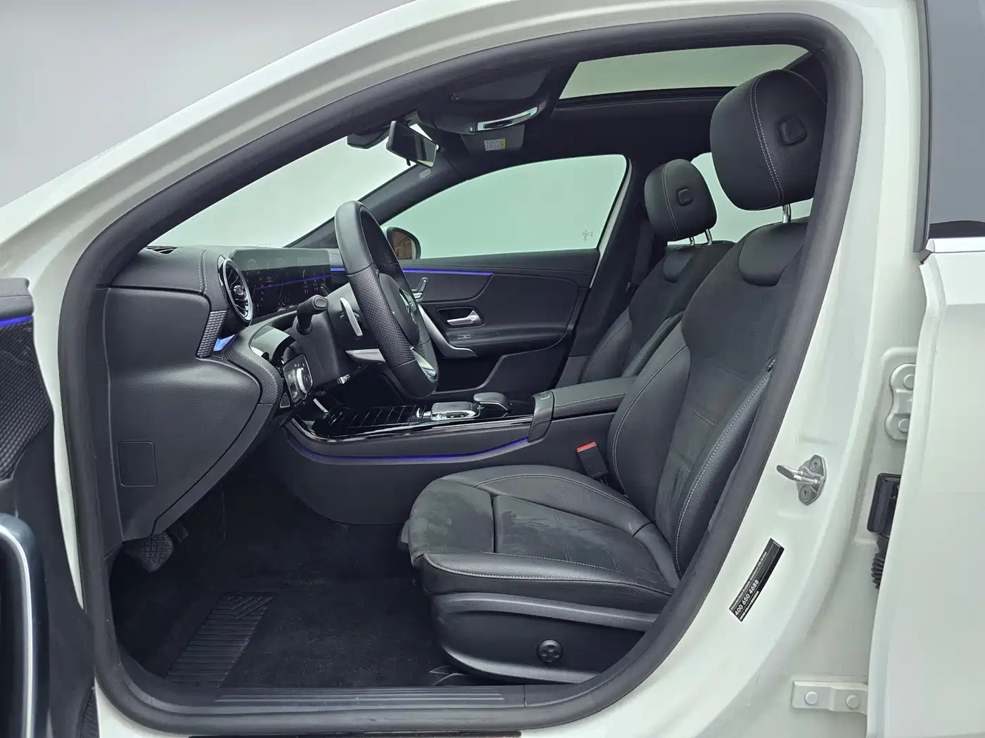 Mercedes-Benz A-Class 2019 A 200 L Sport Sedan фото 13