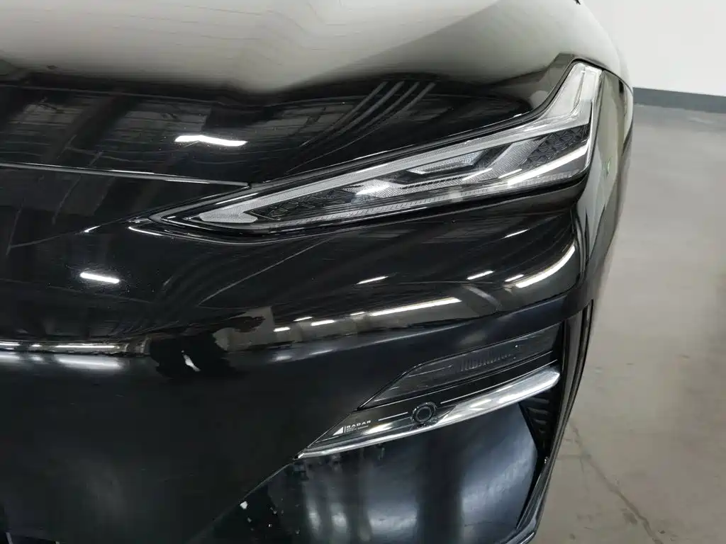 Geely Galaxy Galaxy E8 2025 2025 575km Voyage Smart Drive Edition