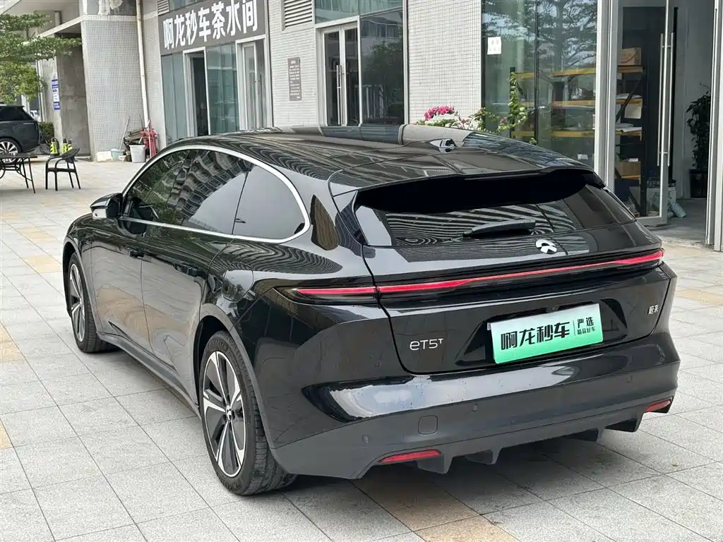 NIO NIO ET5T