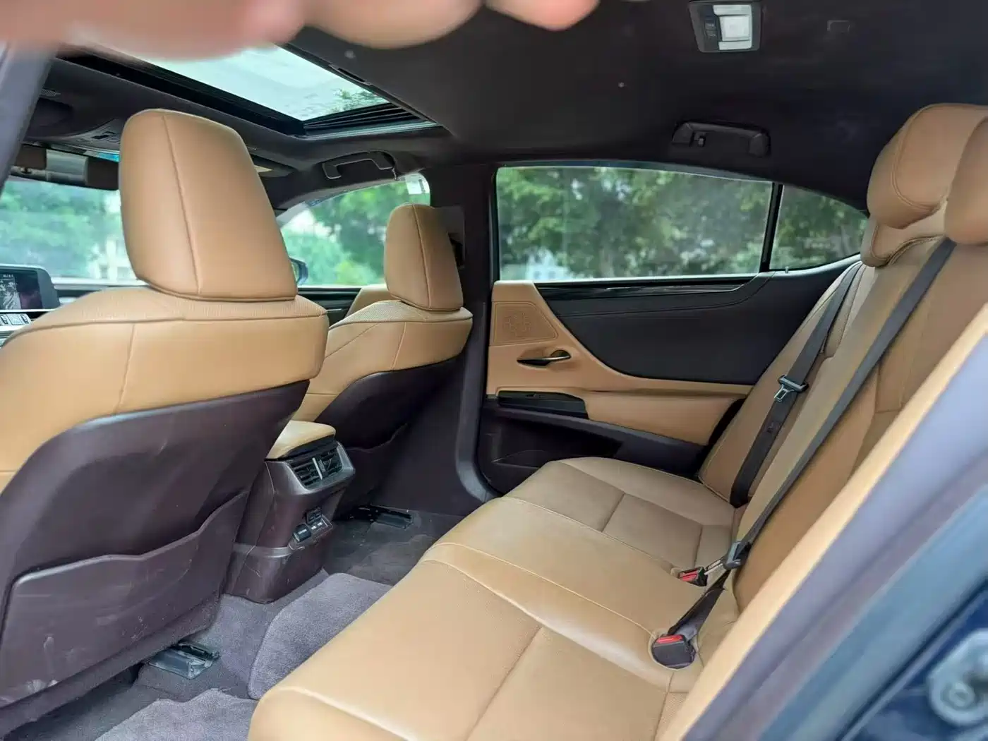 Lexus ES 2021 200 Excellence Edition фото 5