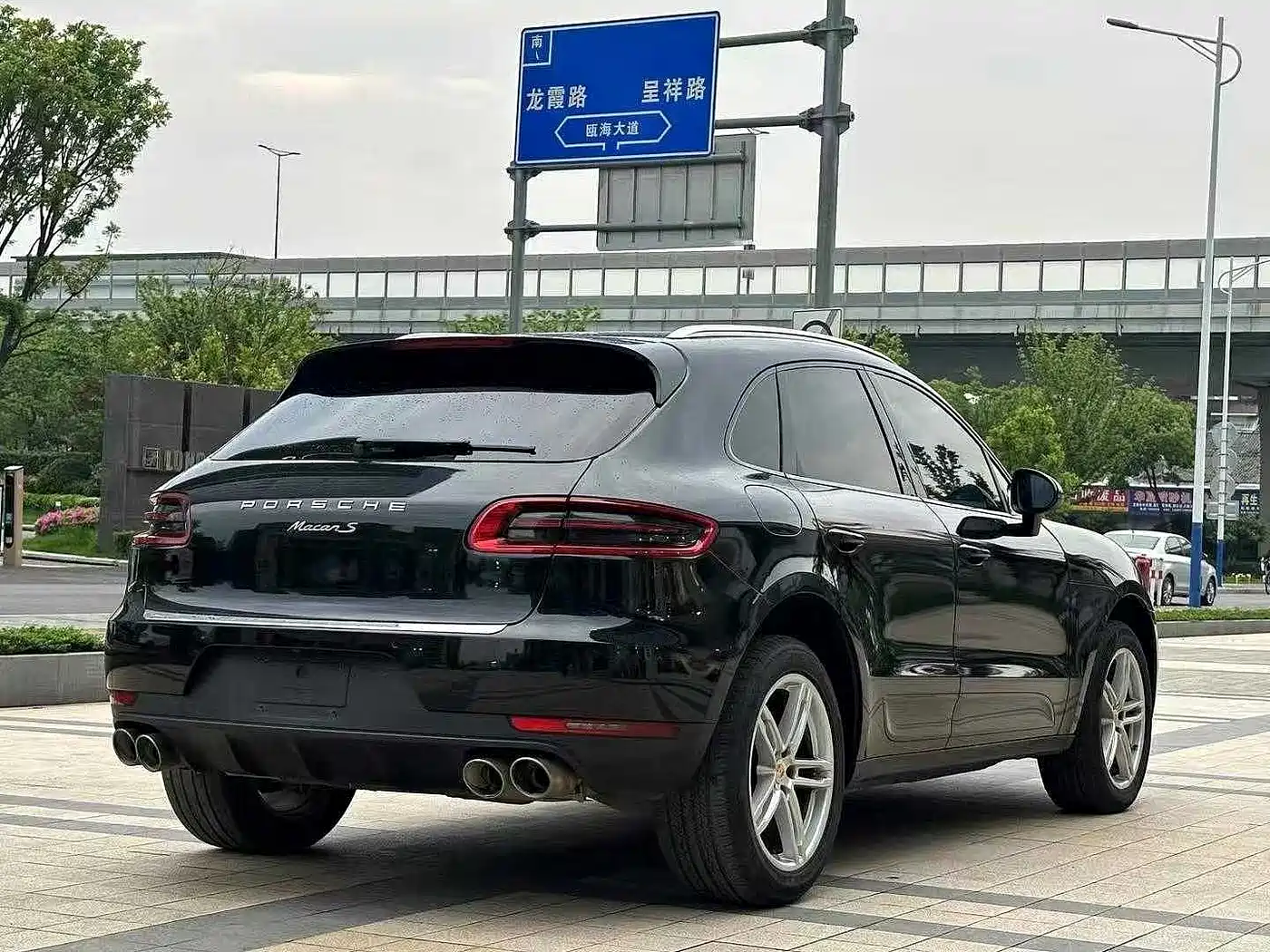 Porsche Macan 2016 Macan 2.0T фото 8