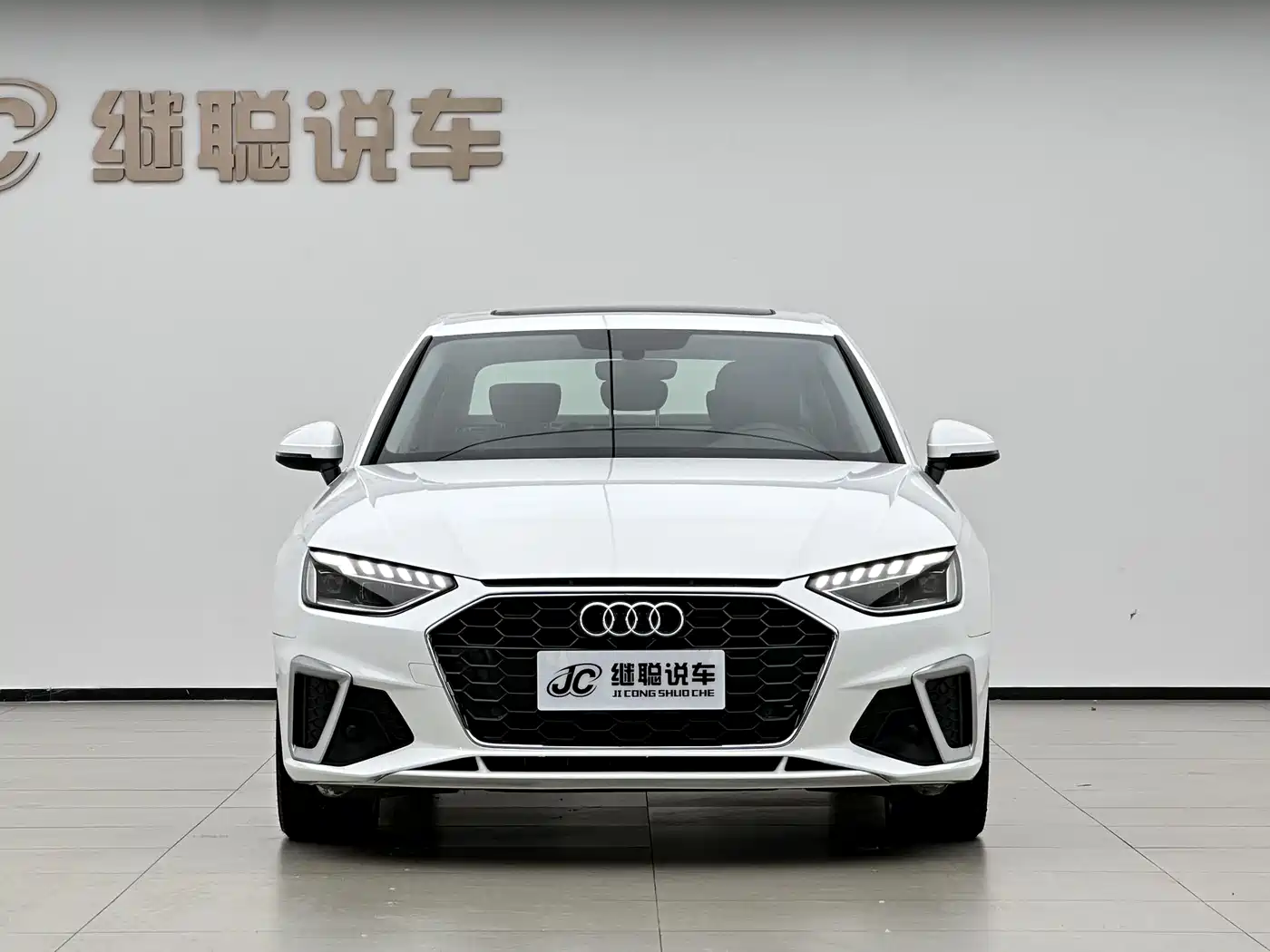 Audi A4L 2020 40 TFSI Fashion Dynamic Edition фото 2