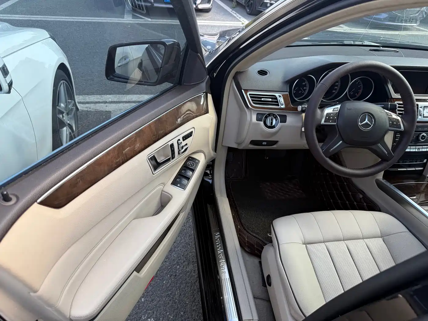 Mercedes-Benz E-Class 2015 Facelift E 200 L фото 21