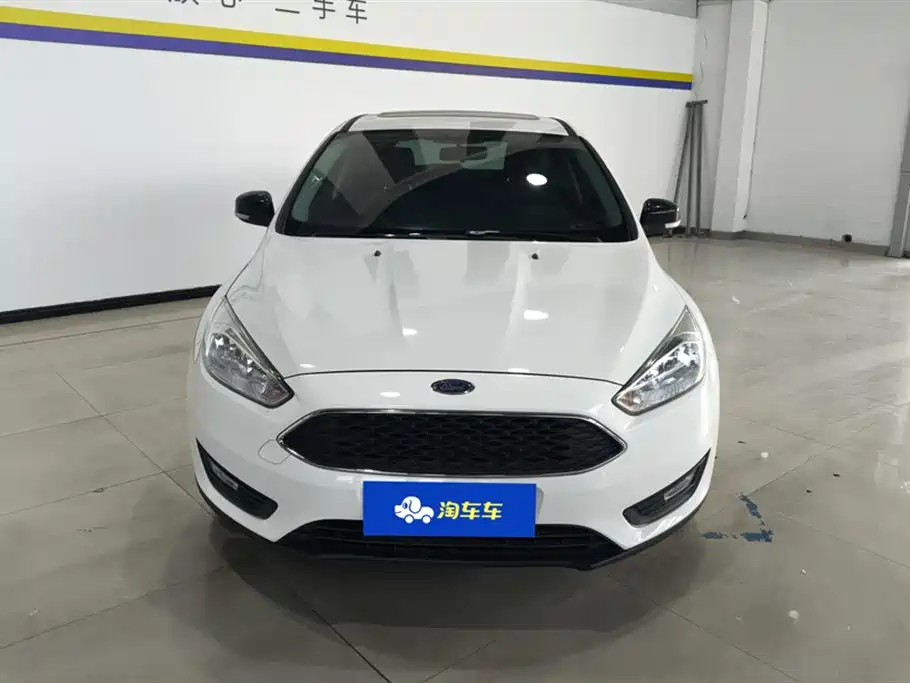 FORD FOX