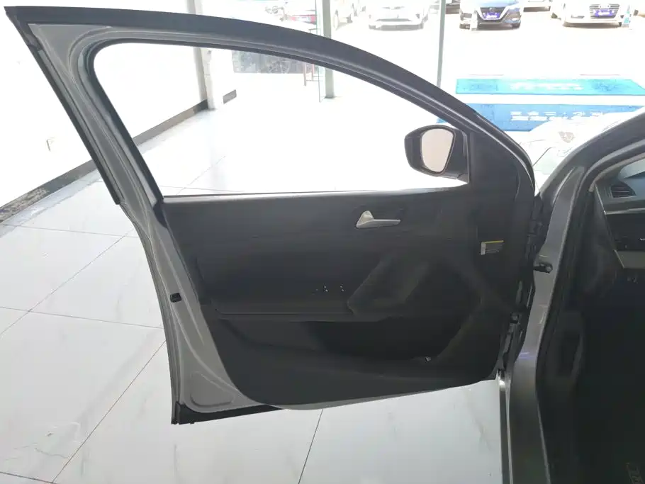 Peugeot 408 2025 2024 360THP Dá Dá Edition Latour