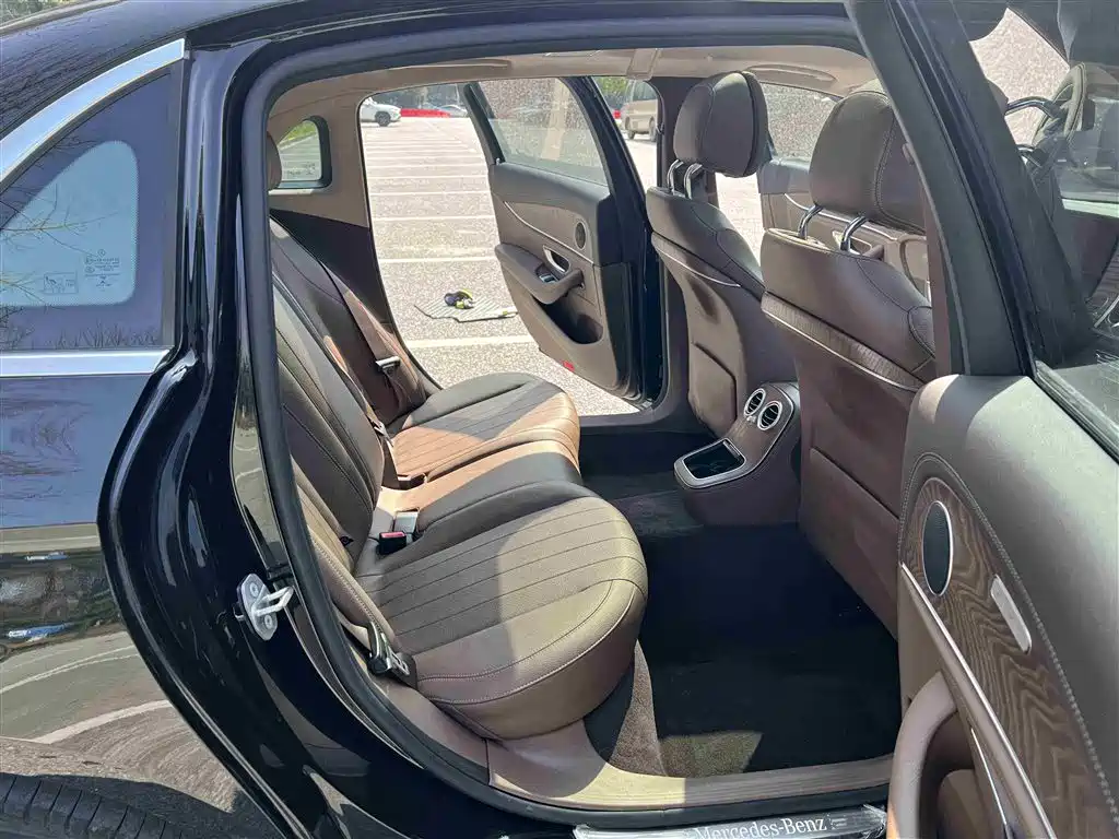 Mercedes-Benz E-Class 2021 E 300 L Fashion фото 16