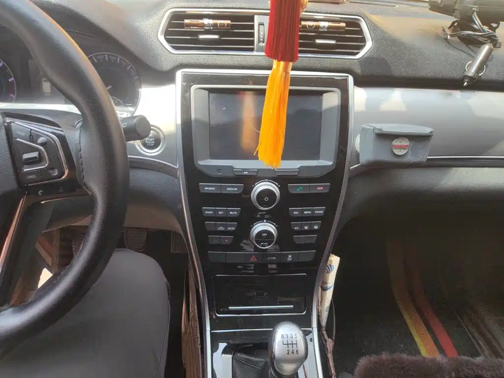 Haval H2 2019 2018 Creation Edition Red Label 1.5T Manual 2WD Style