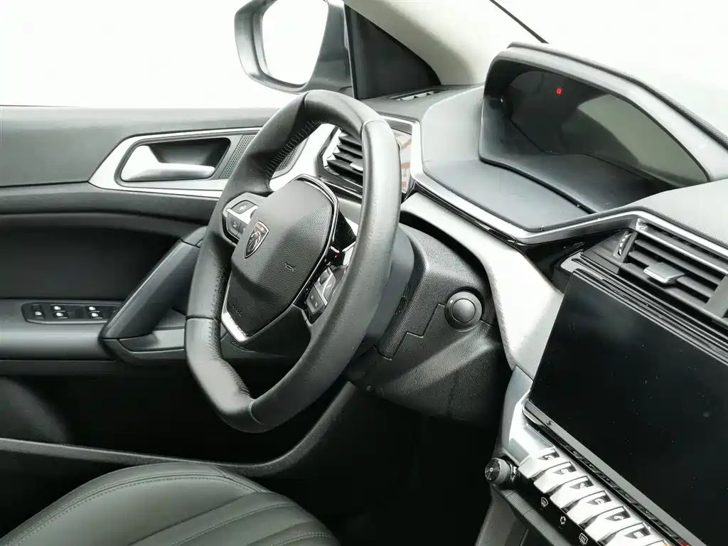 Peugeot 408 2022 1.6T Light Chaser Edition фото 22