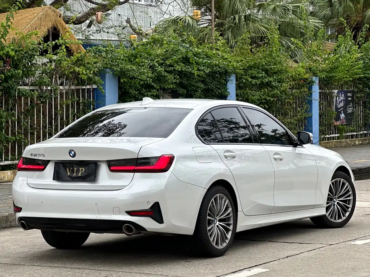 BMW 3 Series 2021 325i M Sport Package фото 9