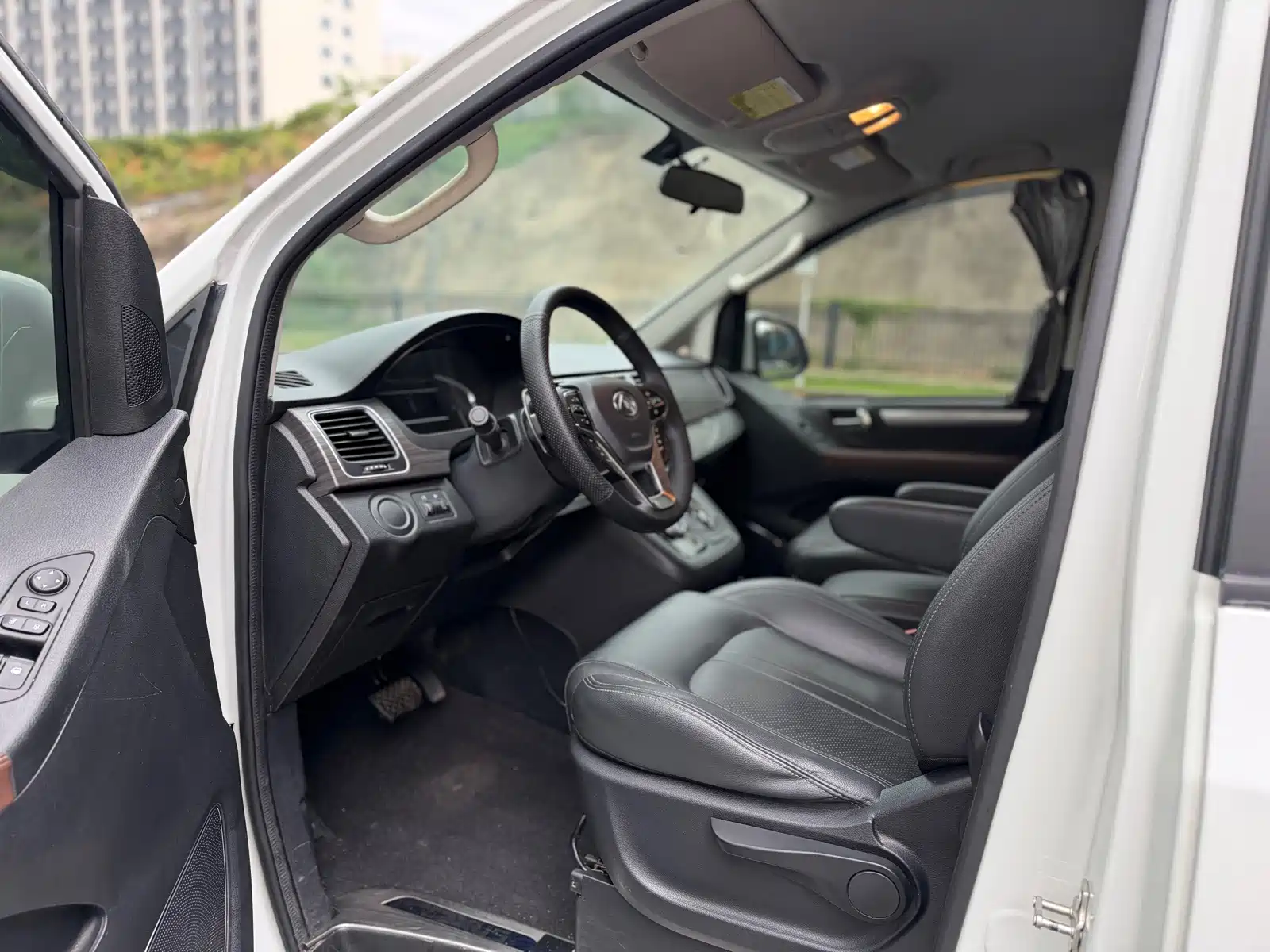 Фото 4 - Maxus G10