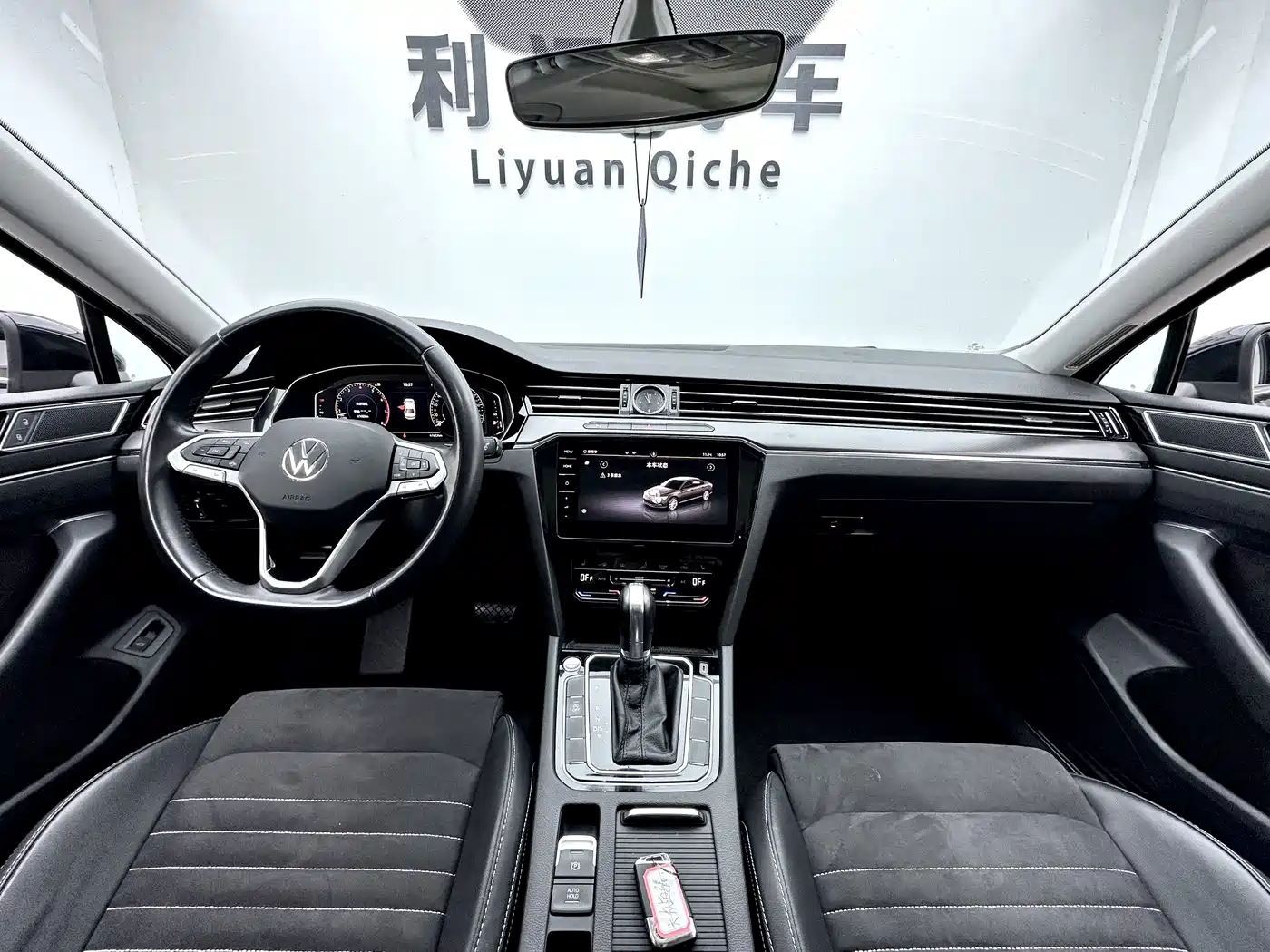 Volkswagen Magotan 2021 330TSI DSG 30th Anniversary Edition фото 9