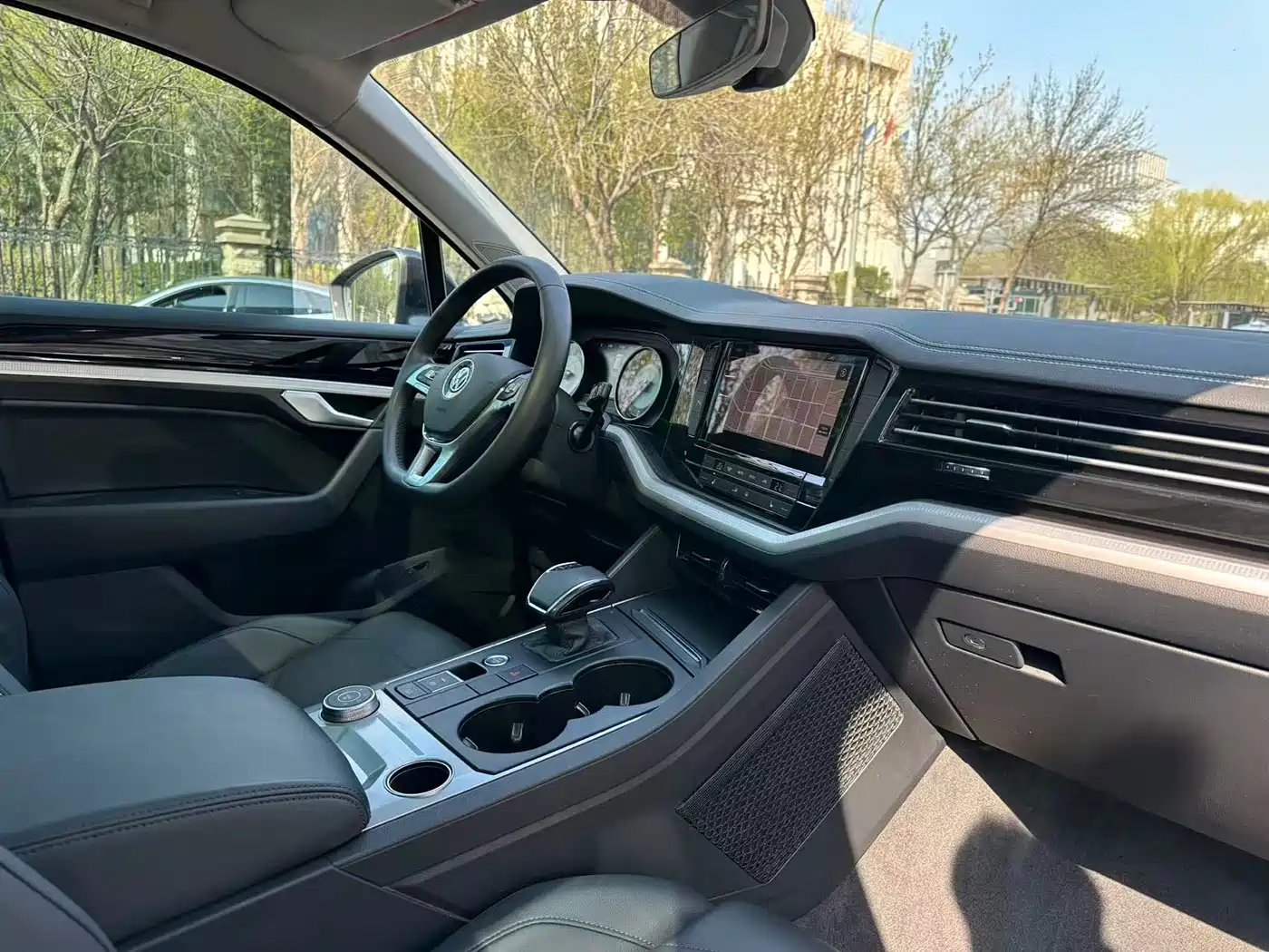Volkswagen Touareg 2019 2.0TSI Pilot Edition China VI фото 15